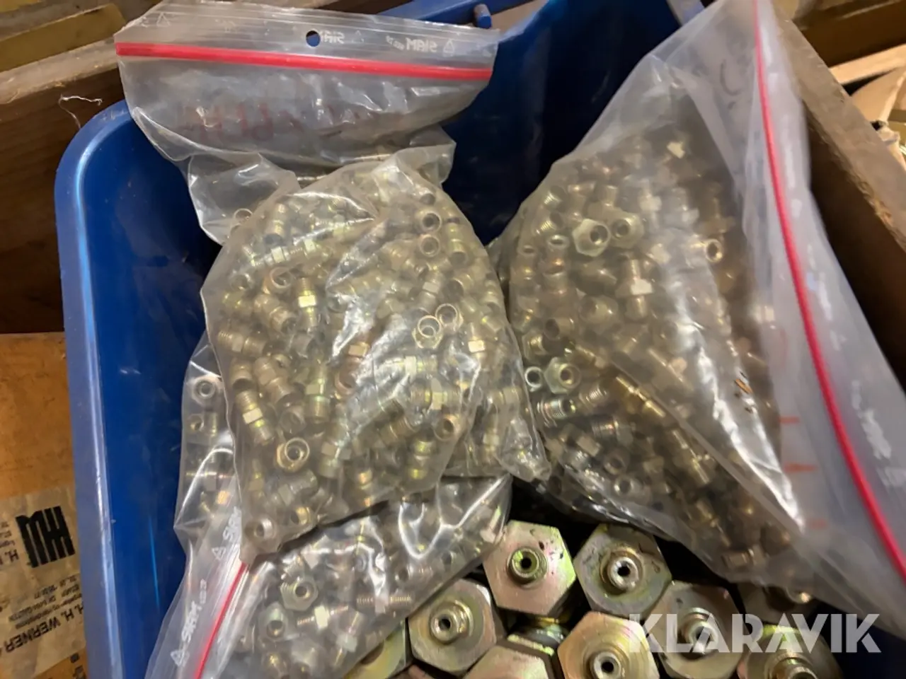 Billede 8 - Lot - Fittings, filterhuse, propper til lynkoblinger og kuglehaner - 1 palle