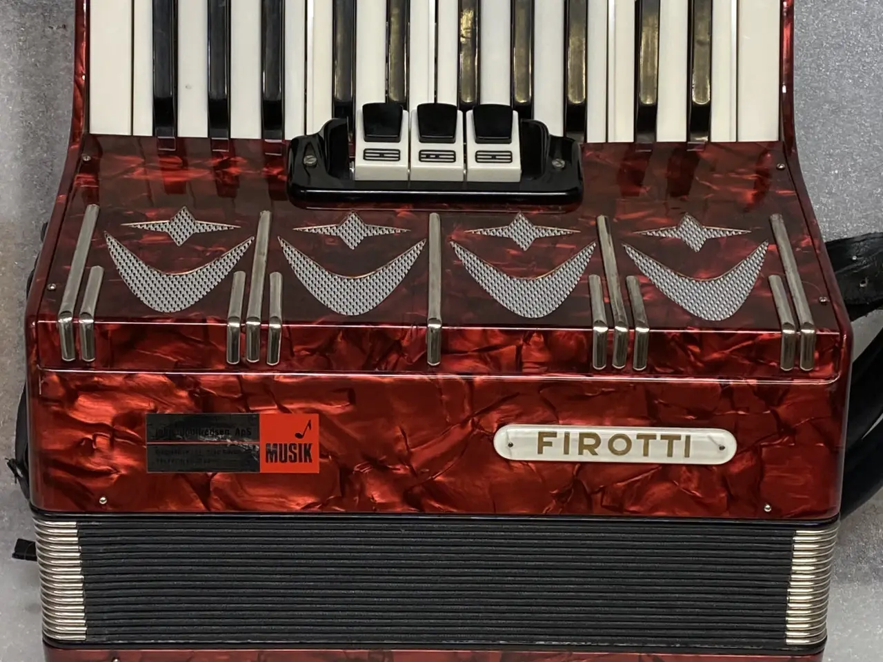Billede 13 - Firotti harmonika – 2-kor / 3 registre – nyservice