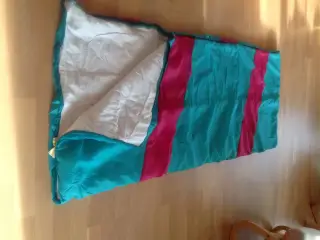 2 stk. soveposer/dynetæpper
