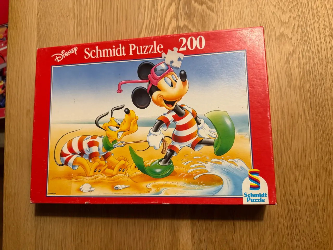 Billede 1 - Disney pudlespil med 200 brikker 6 spil ialt