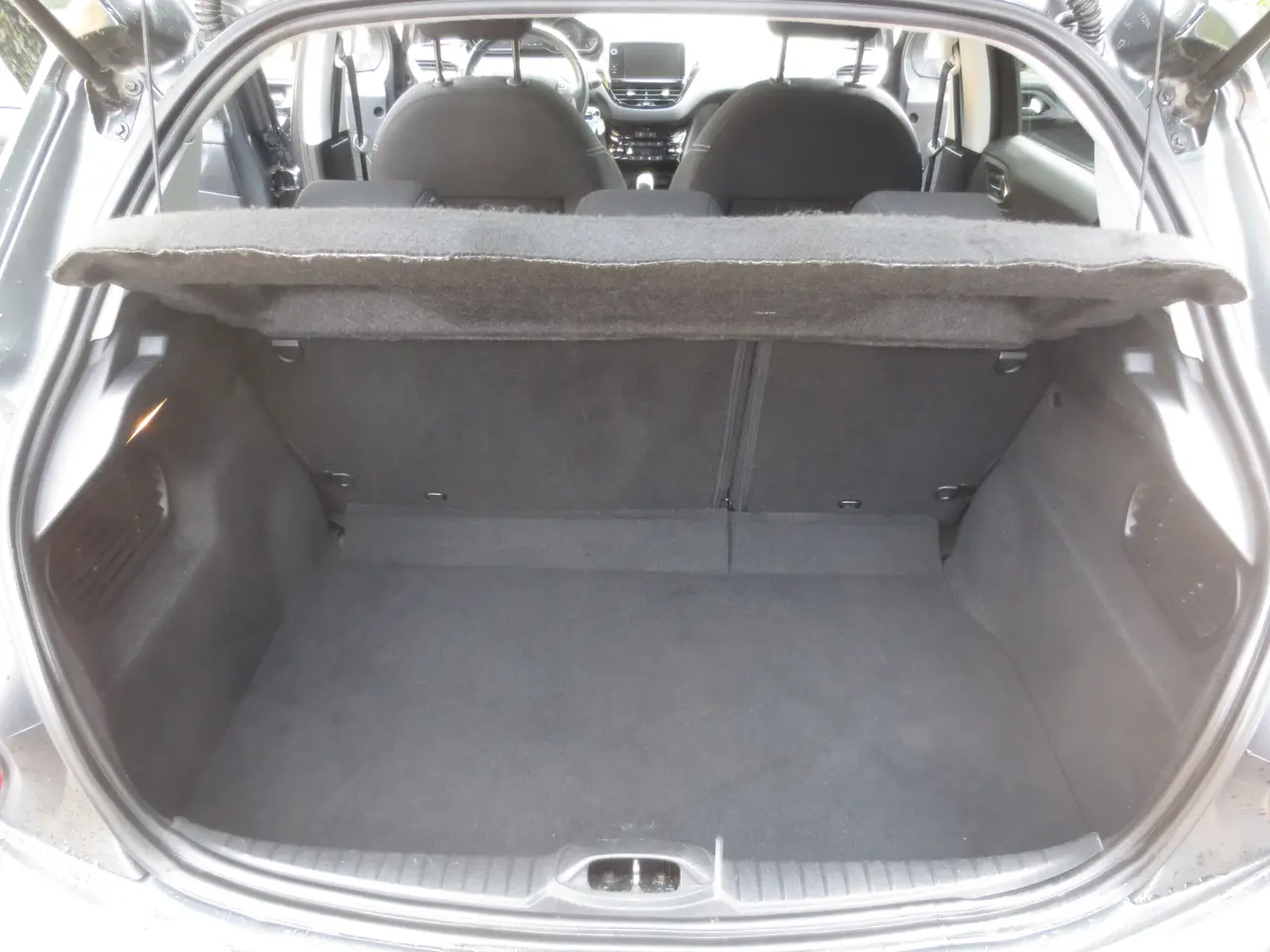 Billede 15 - Peugeot 208 1.6 HDi år 17. Nysynet.