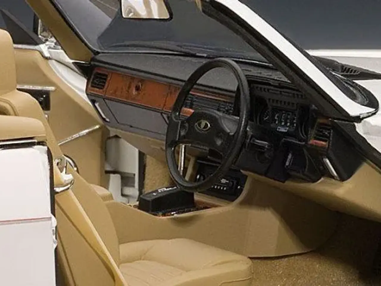 Billede 4 - 1976 Jaguar XJ-S V12 Cabriolet 1:18 Fre