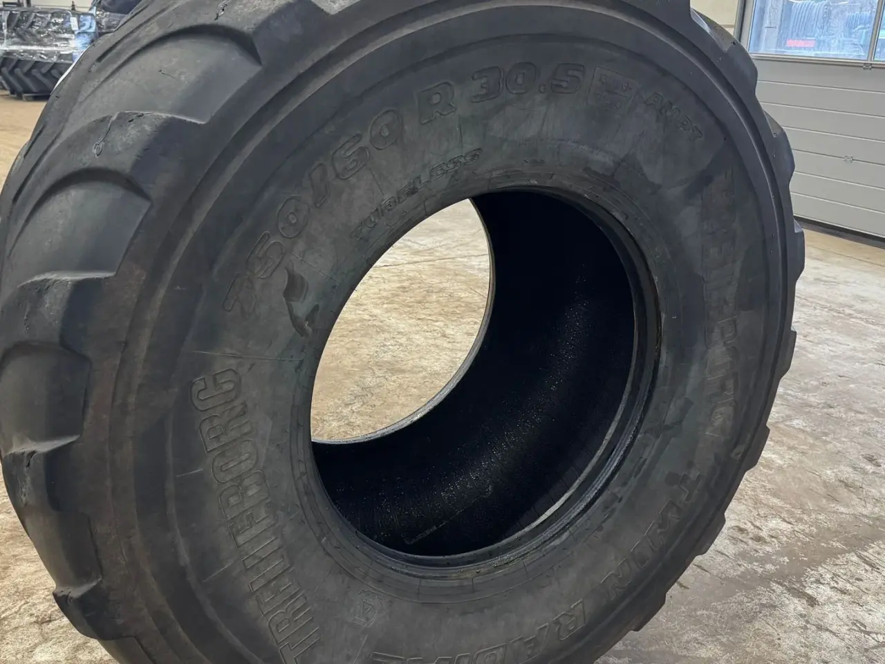 Billede 2 - Trelleborg 750/60R30,5