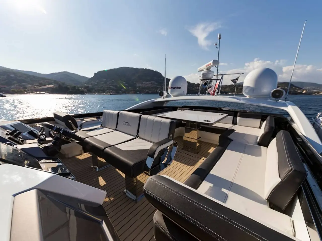 Billede 10 - Galeon 650 SKYDECK