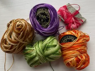 Broderigarn. DMC Perlegarn nr 8. Rester