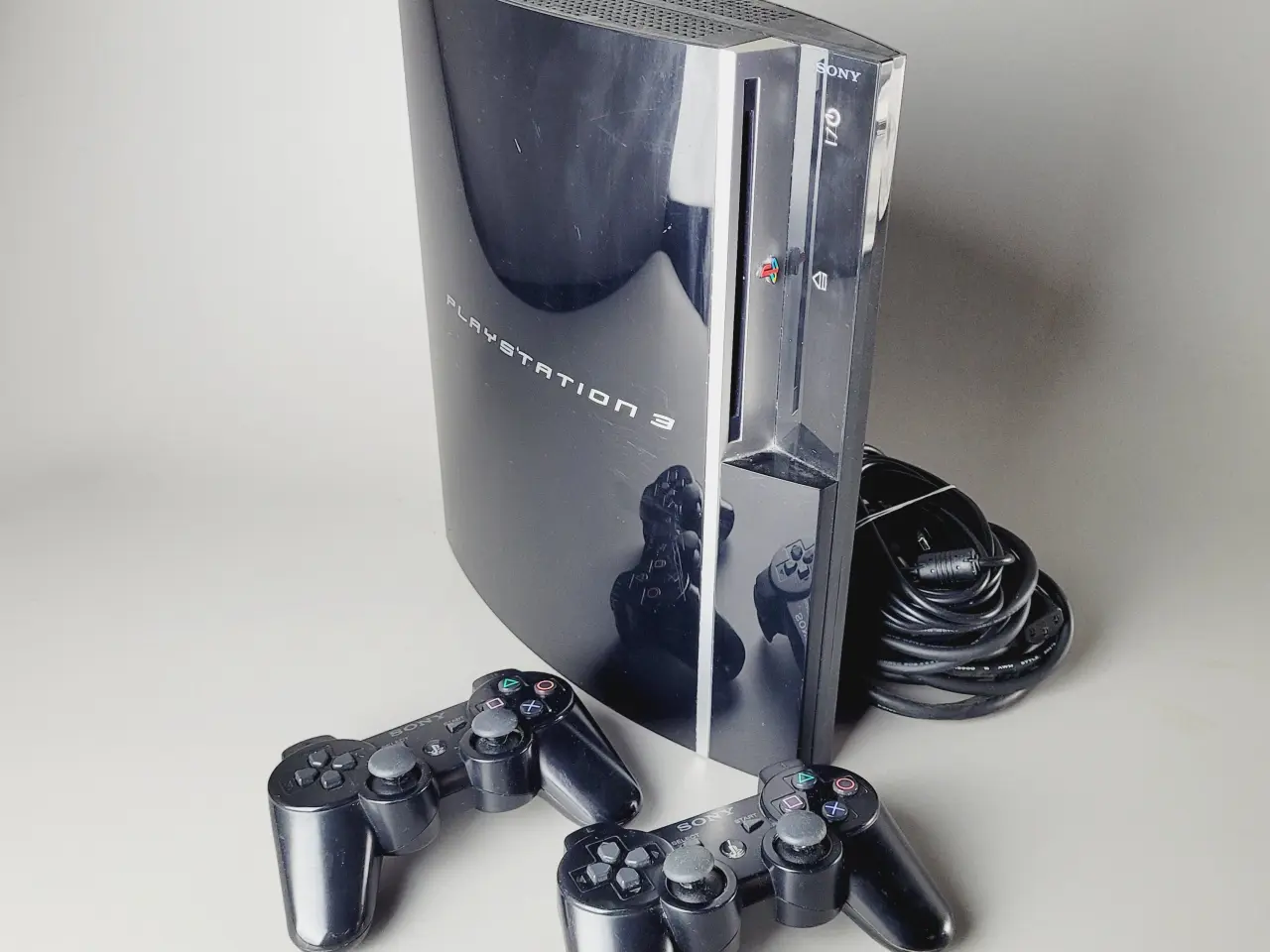 Billede 1 - ⭐️: PlayStation 3 (Fat) – Model CECHL04 med 2 cont
