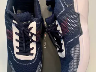 Tommy Hilfiger sneakers