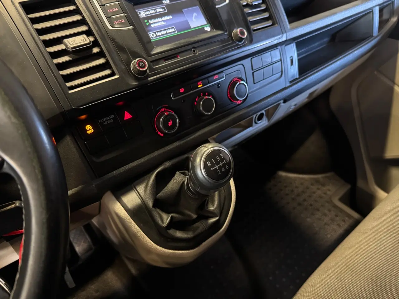Billede 14 - VW Transporter 2,0 TSi 150 Kassevogn kort