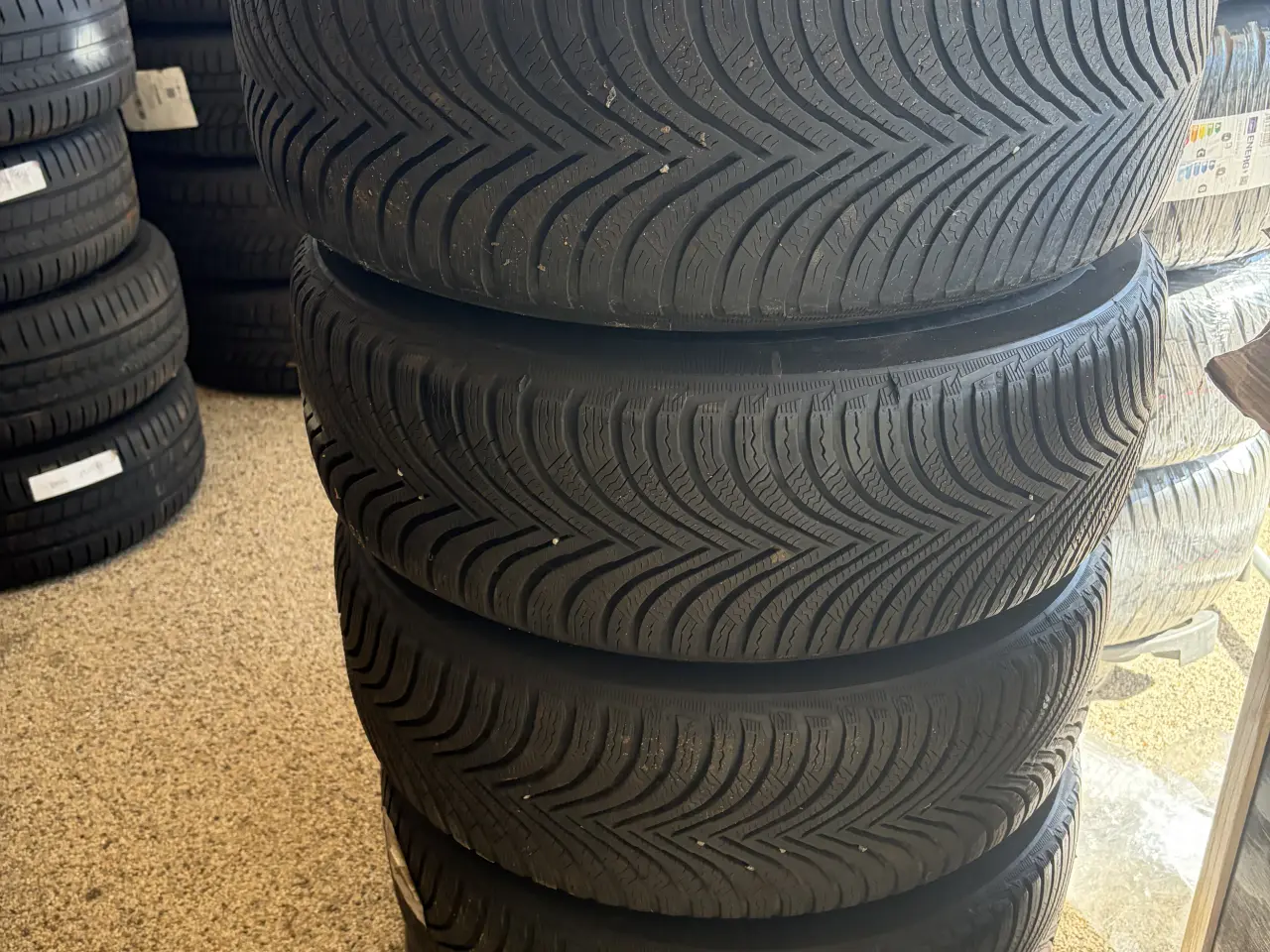 Billede 2 - Audi alufælge med Michelin 225/60-16