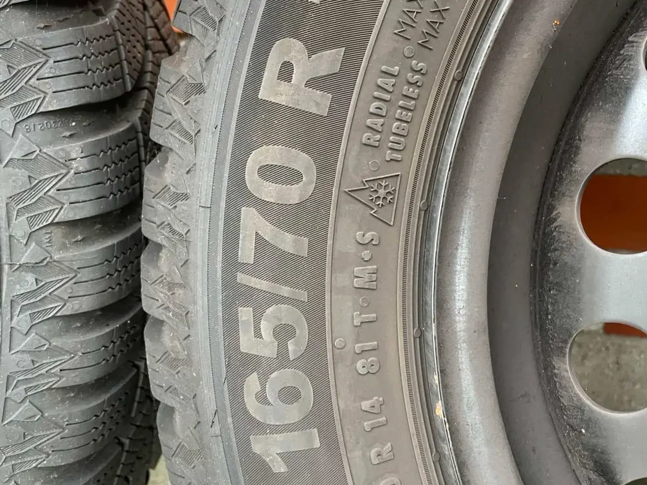 Billede 6 - 14 “ 4x100 originale stålfælge med nye vinterdæk