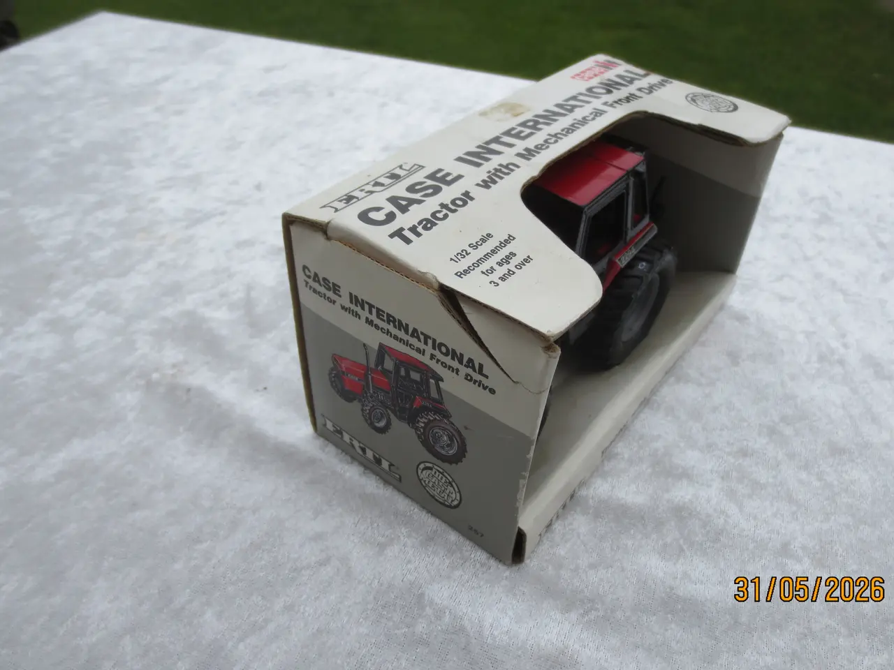 Billede 8 - 2 stk Modeltraktor Claas Xerion 3000 og Case 2294