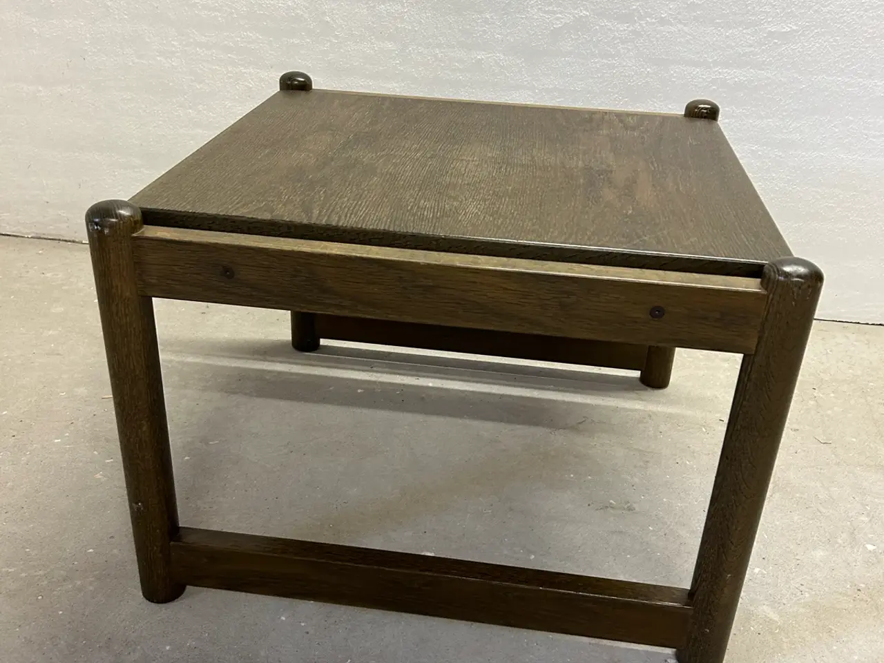 Billede 3 - DANSK VINTAGE SOFABORD I MASSIV EG – SKANDINAVISK