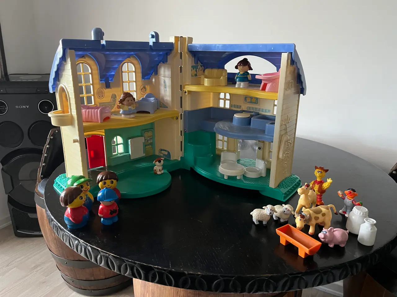 Billede 1 - Fisher- Price dukkehus