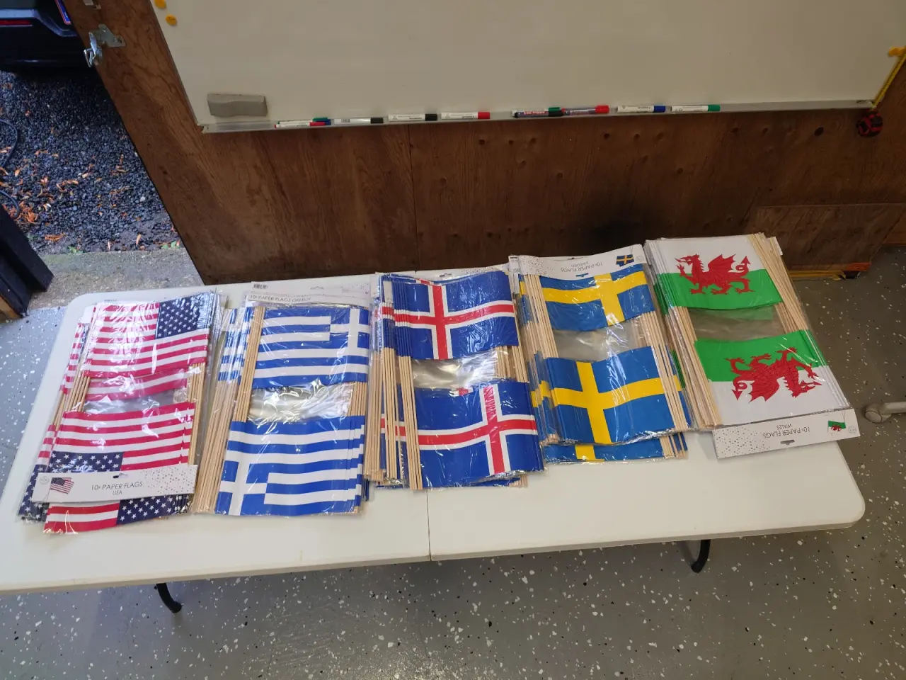 Billede 10 - Papirflag med træpind 