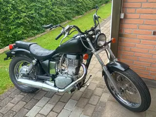 Suzuki LS 650