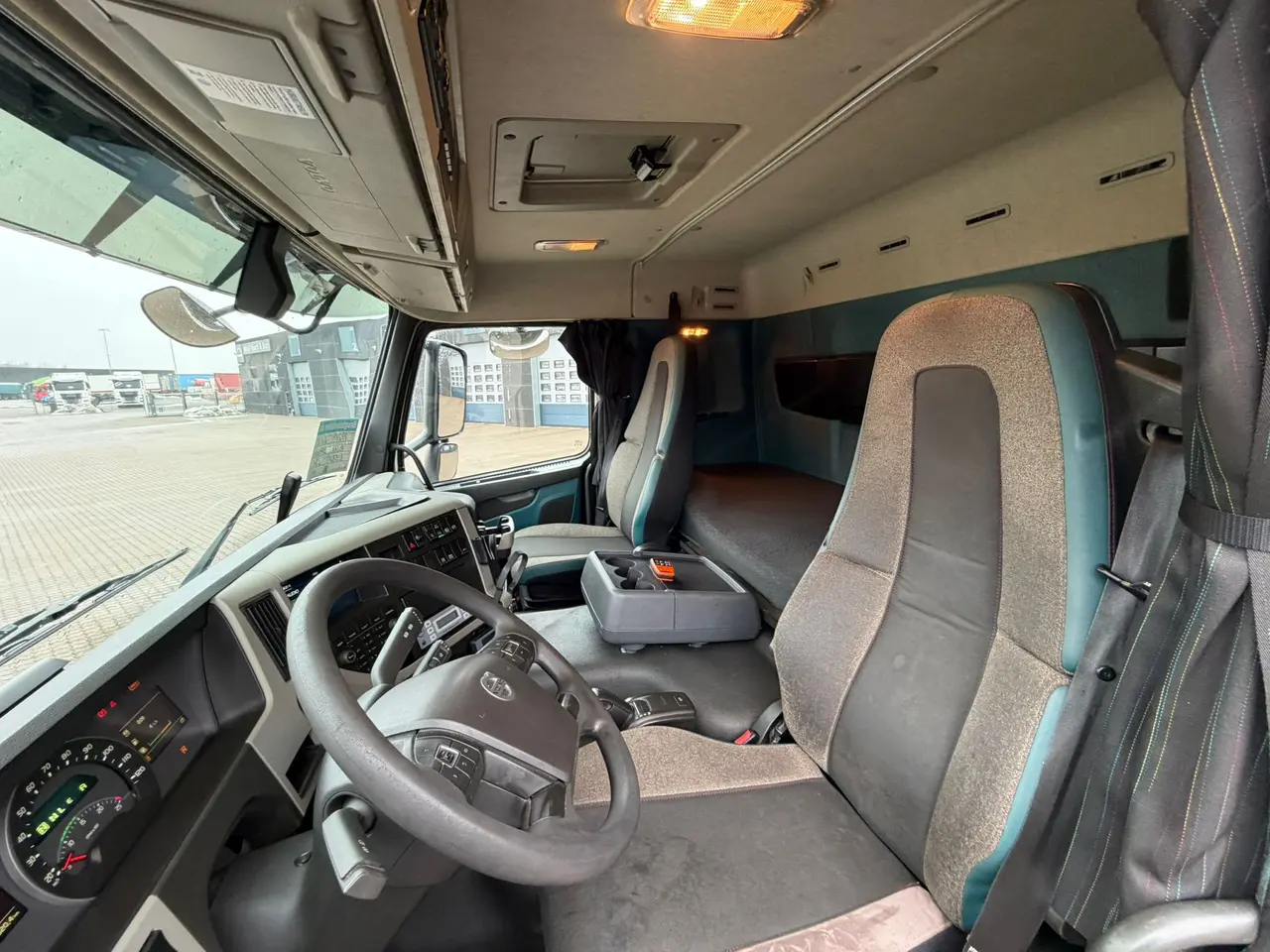 Billede 11 - Volvo FM330, Køle