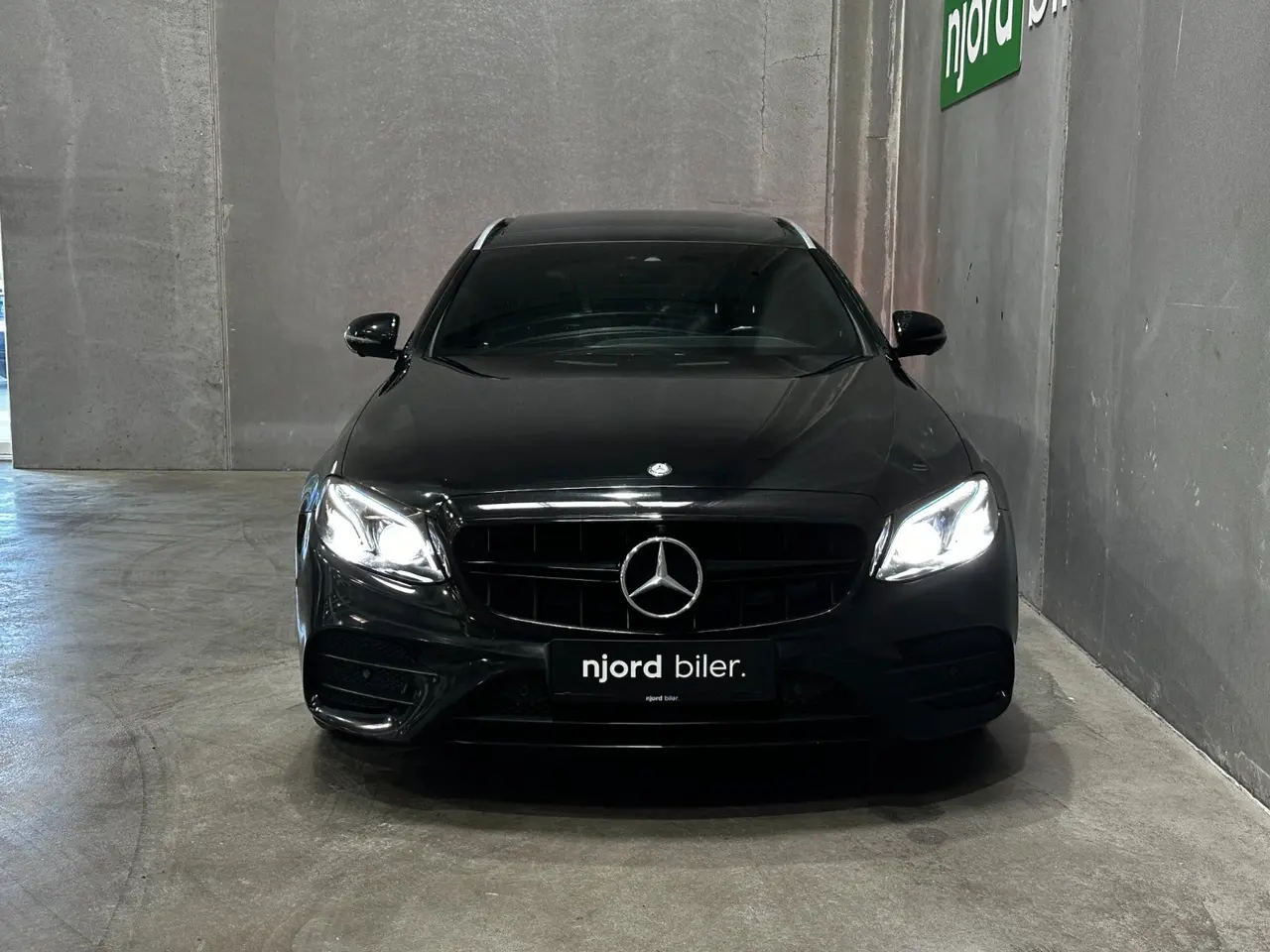 Billede 2 - Mercedes E220 d 2,0 AMG Line stc. aut.