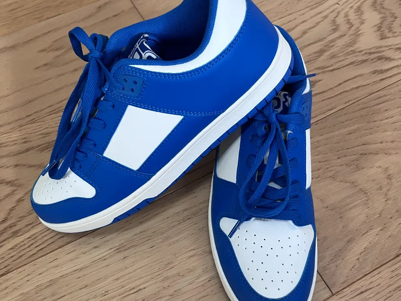Billede 1 - Smarte sneakers - brugt 1 gang