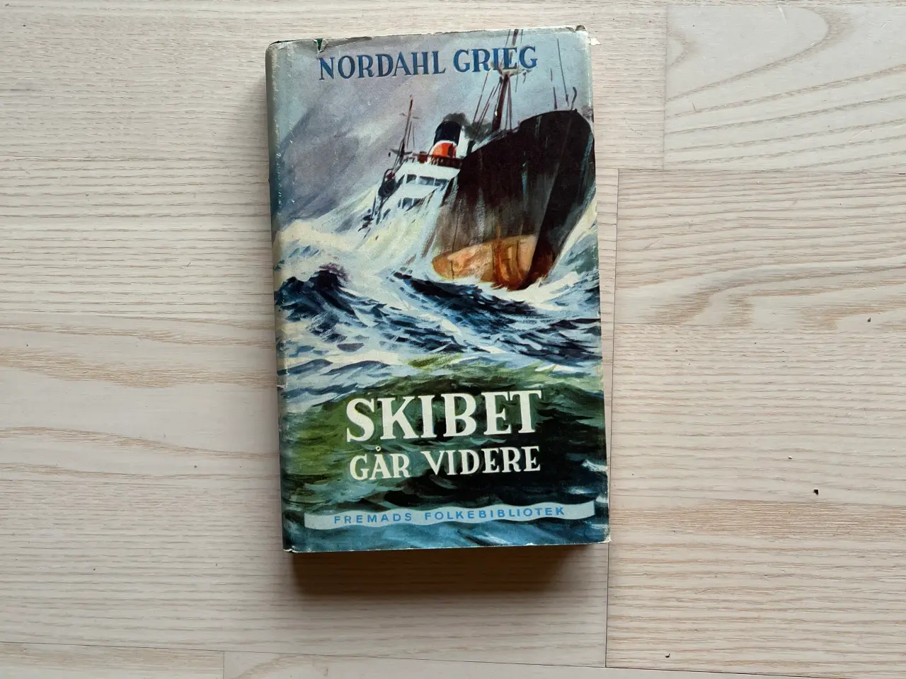 Billede 1 - Skibet går videre