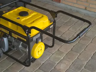 DeWALT DXGNP35E generator – helt ny, brugt 2 timer