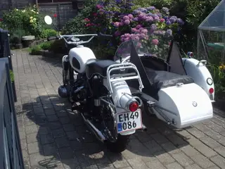 BMW R 60/2 m. Bender sidevogn
