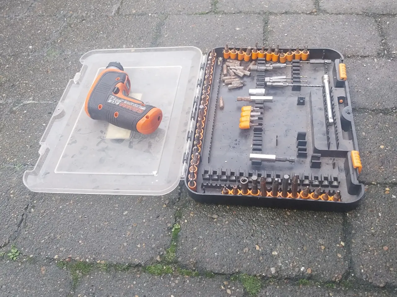 Billede 5 - Black and Decker skruemaskine