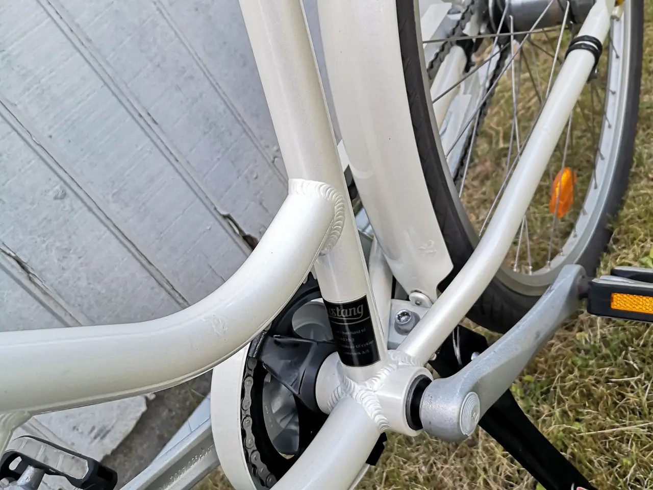 Billede 5 - Næsten nye Mustang dame-pigecykel, 26", 43 cm, 3 g