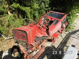 IH B 414 og B 250 traktordele