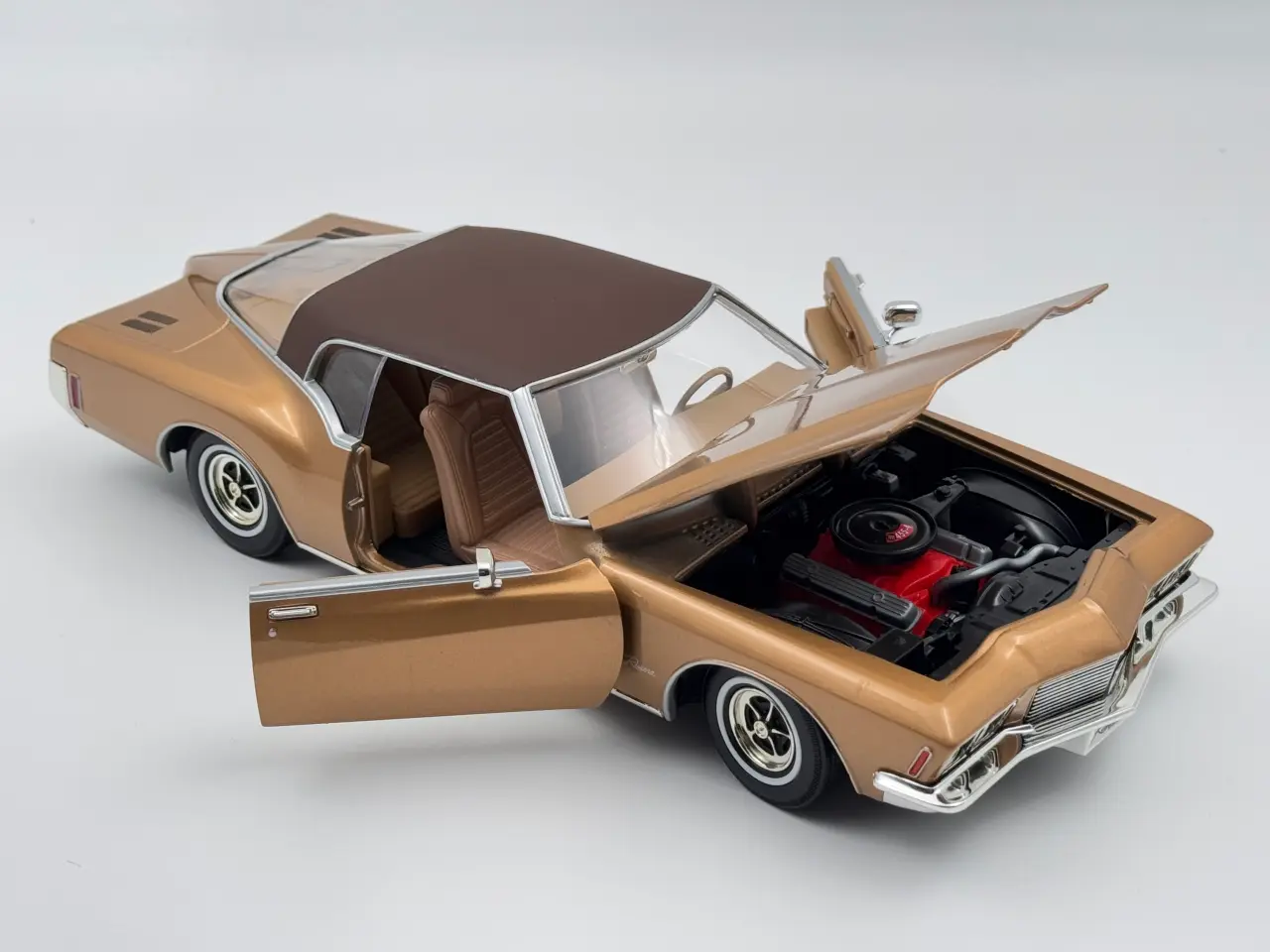 Billede 5 - 1971 Buick Riviera 1:18 Super flot!