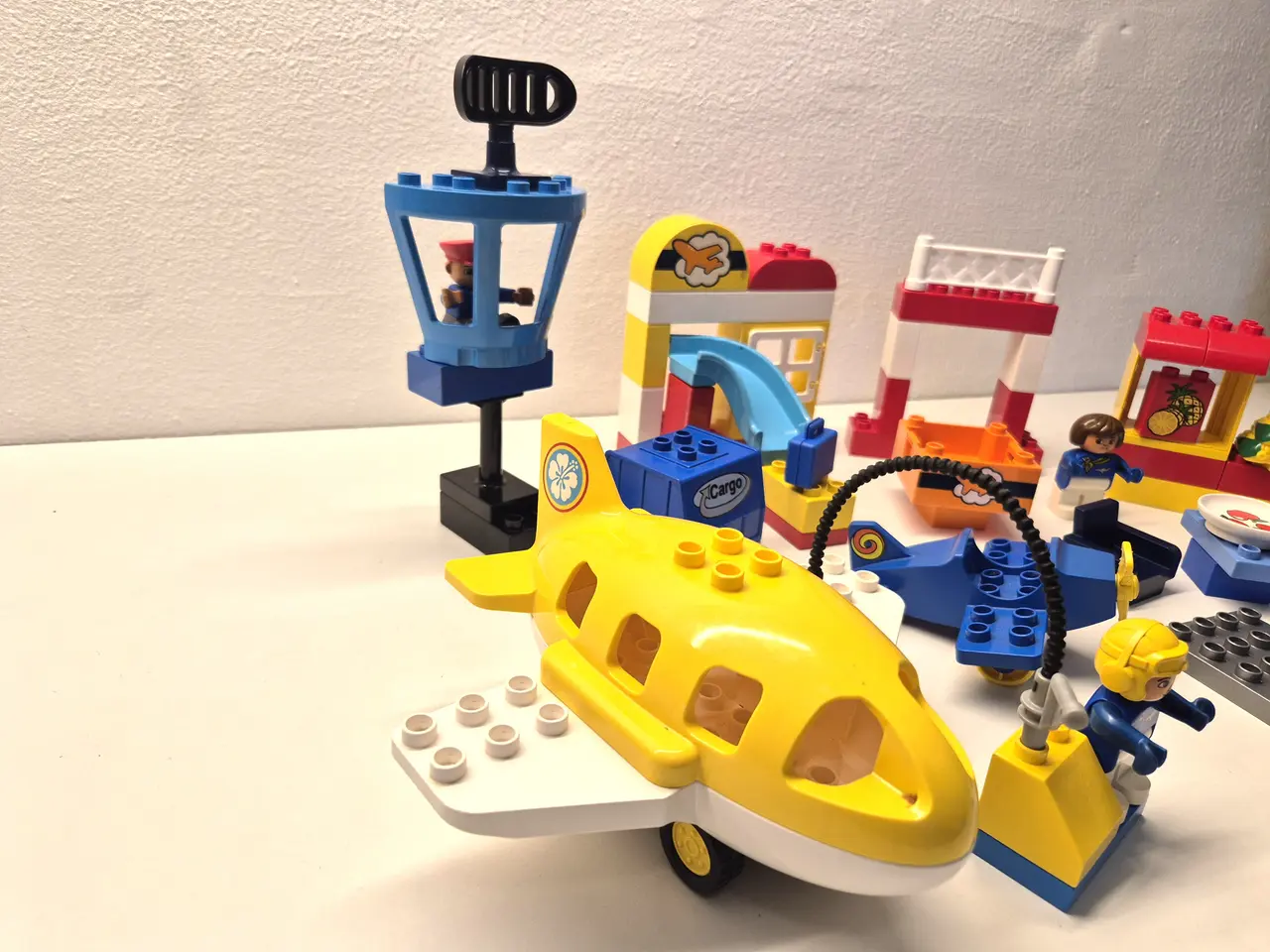Billede 2 - Duplo Lufthavn med Fly, Mennesker, Bygningsdele sa