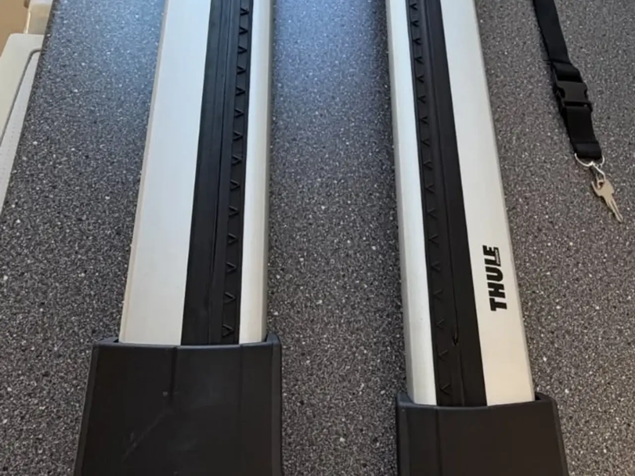 Billede 1 - Thule WingBar Edge Tagbøjler. Model 7204