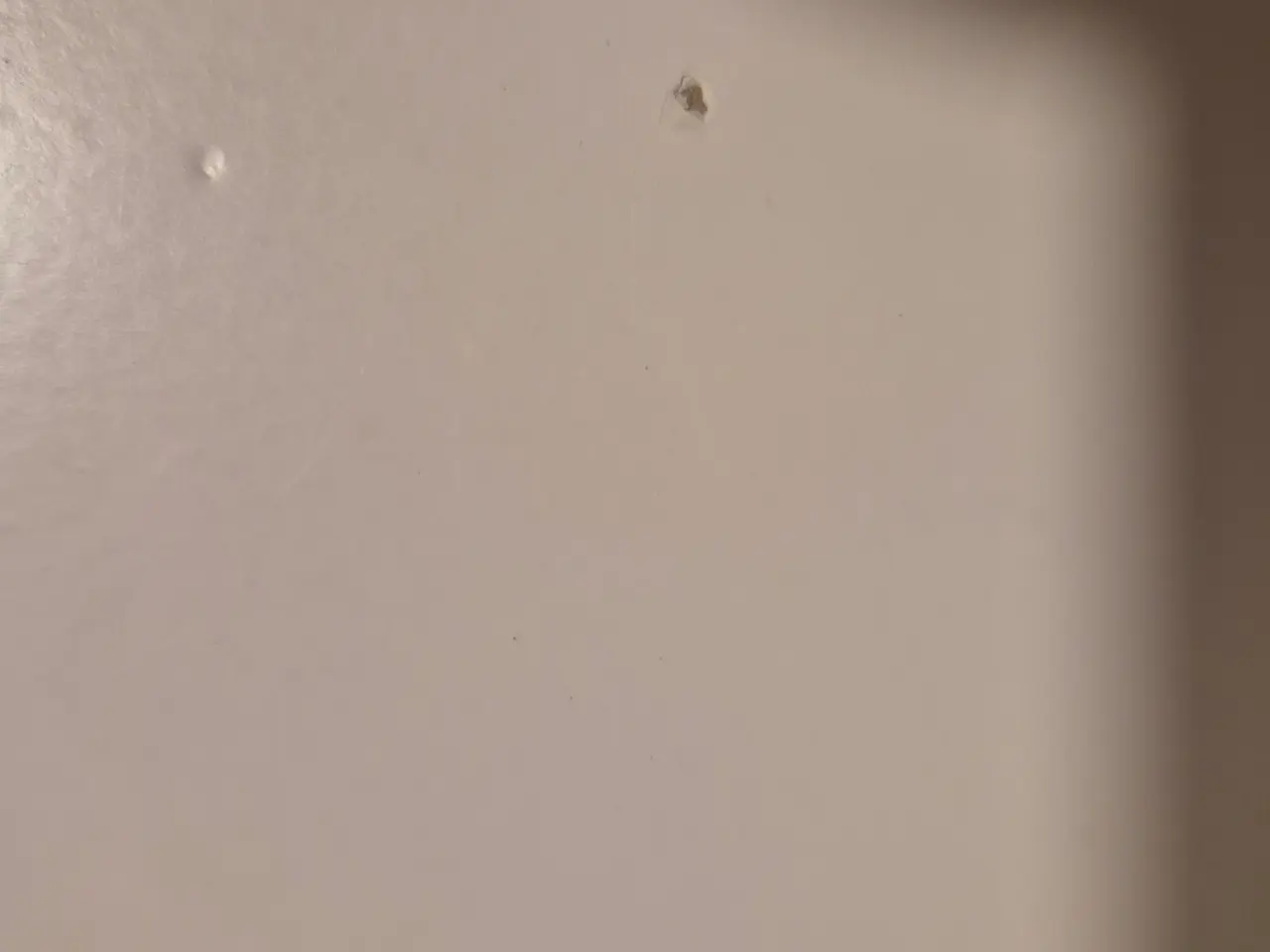 Billede 3 - Pænt charmerende Spisebord og 2 stole 