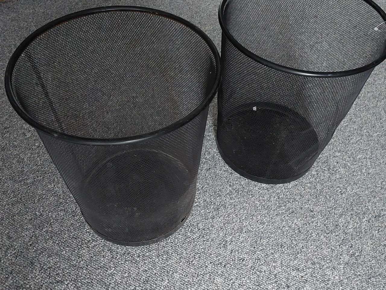 Billede 1 - sort metal papir/skræld spand
