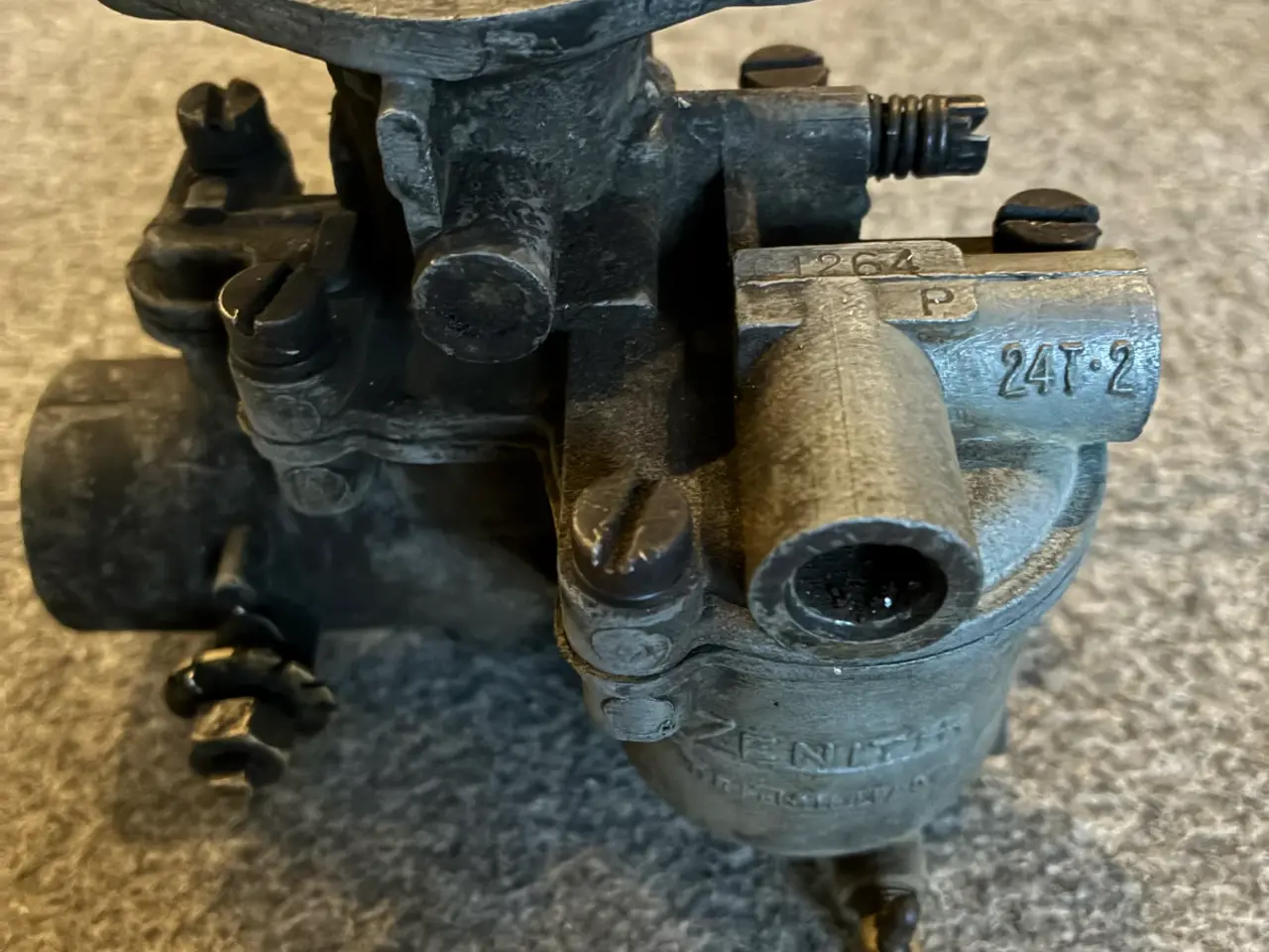 Billede 1 - Ferguson karburator model 24T