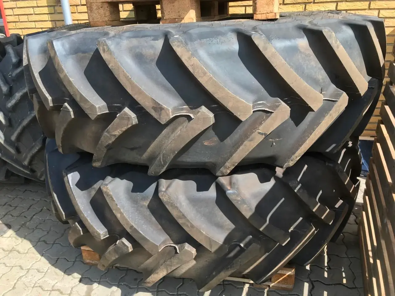 Billede 1 - Mitas 520/85R42+420/85R30