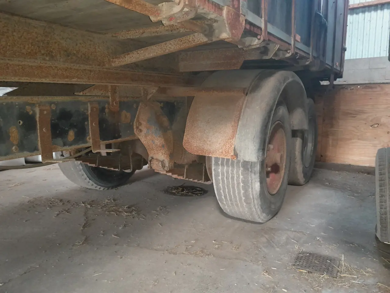 Billede 3 - Scania boggievogn, indeholder nemt 12 ton hvede