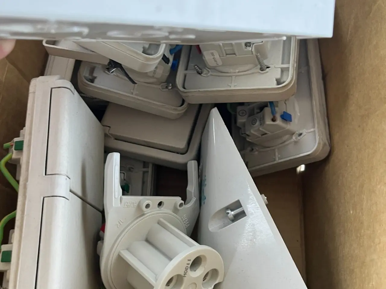 Billede 10 - parti Surface Mount IP44 Schuko Sockets & Rotary
