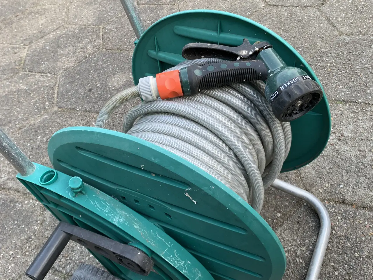 Billede 7 - Slangevogn med ca. 20 m slange og sprøjtepistol.