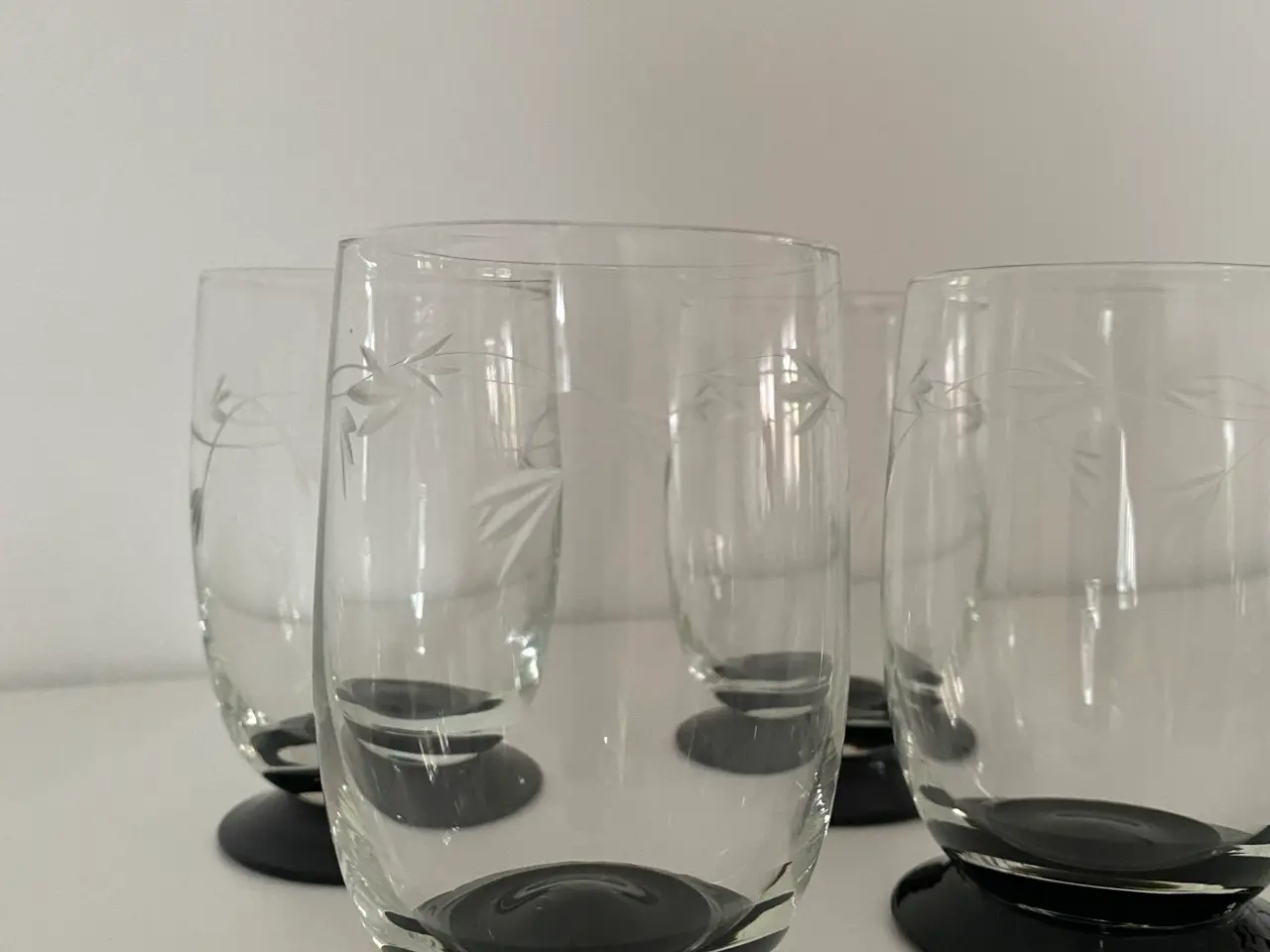 Billede 1 - Sortfodsglas