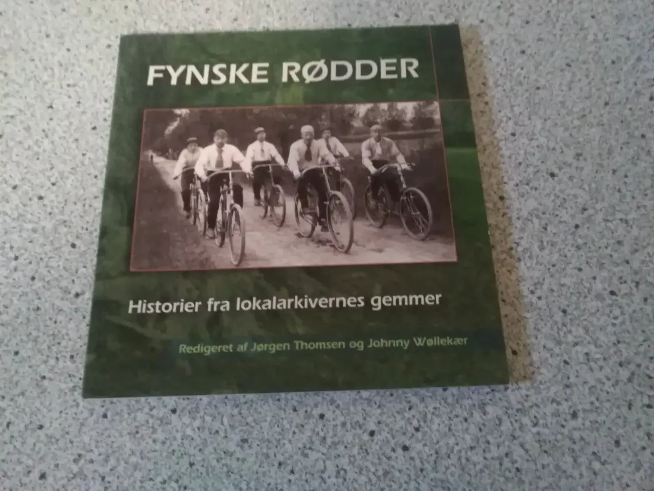 Billede 1 - Fynske rødder - bog