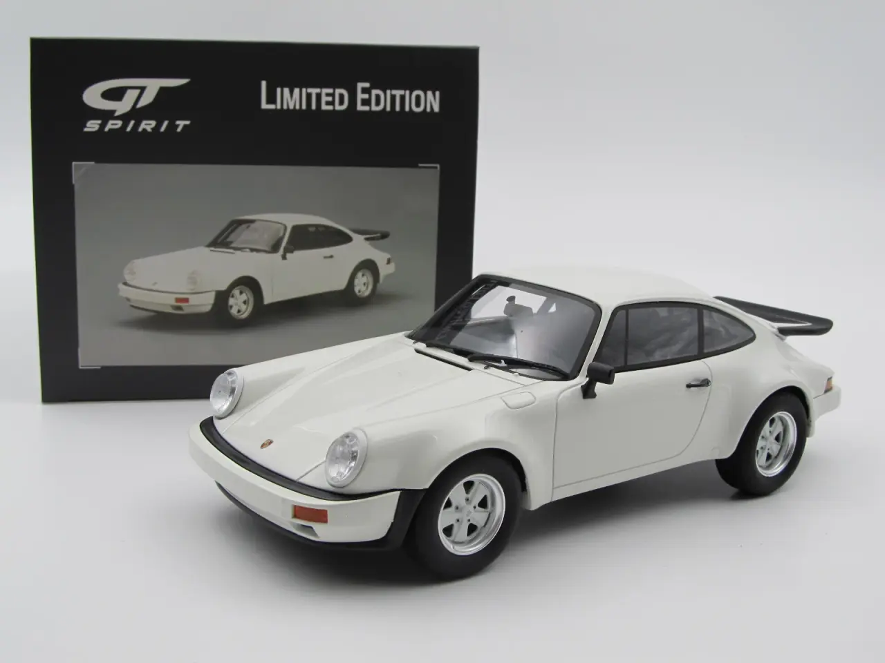 Billede 1 - 983 Porsche 911 SC RS Limited Edition - 1:18