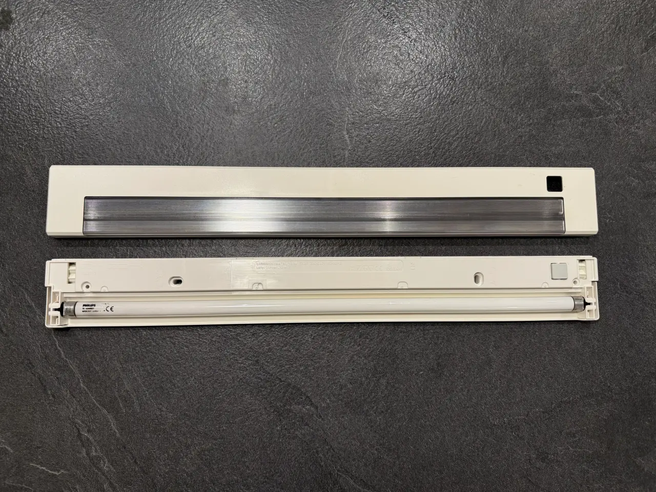 Billede 5 - Osram Luminestra underskabs armatur