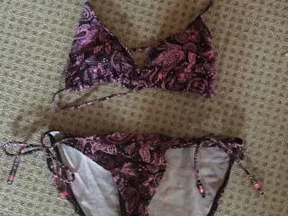 Bikini str 36