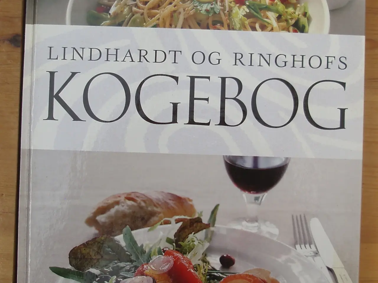 Billede 1 - Lindhardt og Ringhofs Kogebog