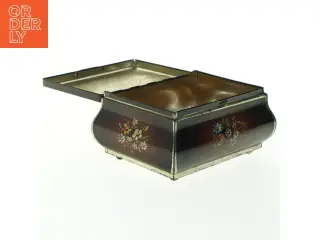 Antikt Metal skrin, dåse med låg (str. 16x12 cm)