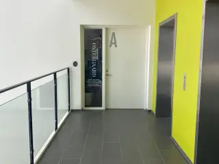 234 m² kliniklejemål i velbesøgt sundhedshus