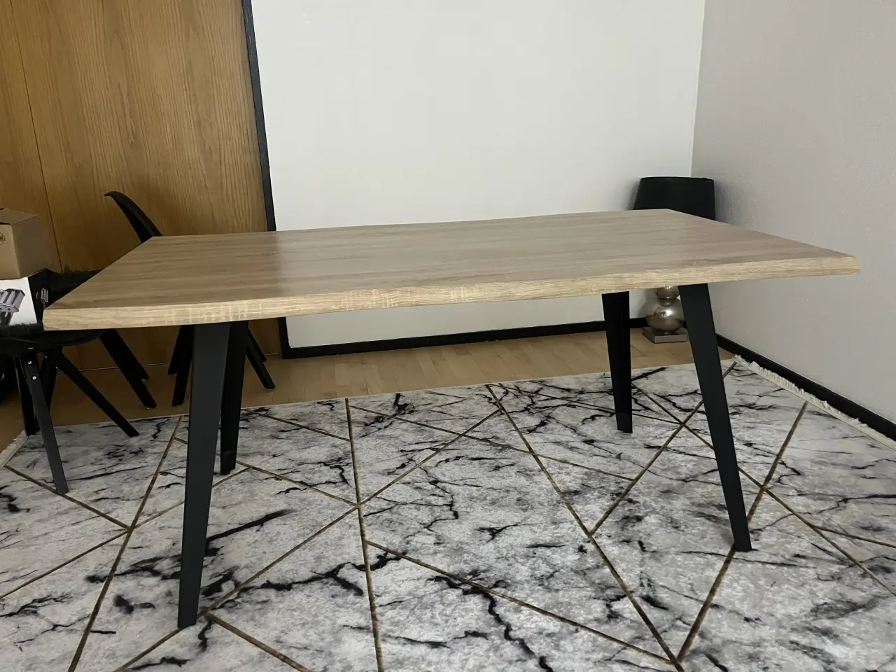 Billede 4 - Spisebord i god stand