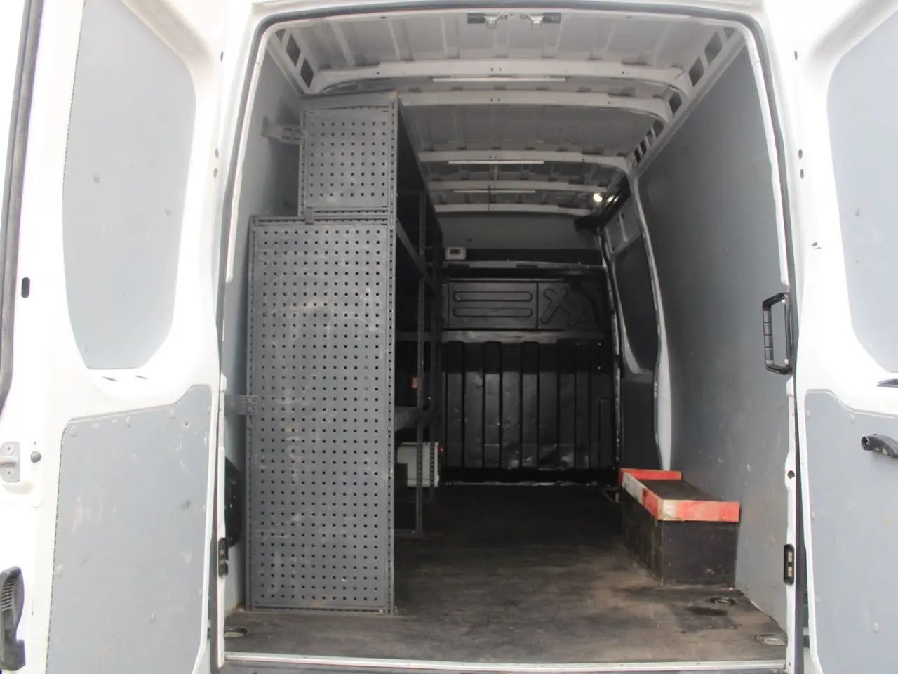 Billede 1 - Iveco Daily 3,0 35S18 12m³ Van AG8