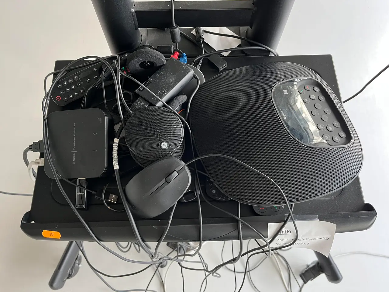 Billede 3 - 65* LG OLED Mødesetup m. Webcam og rullestativ