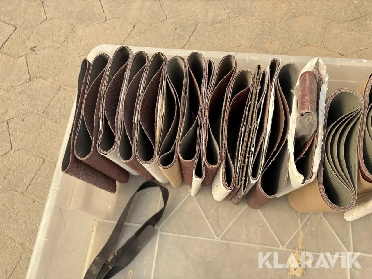 Billede 2 - Sandpapir assorteret
